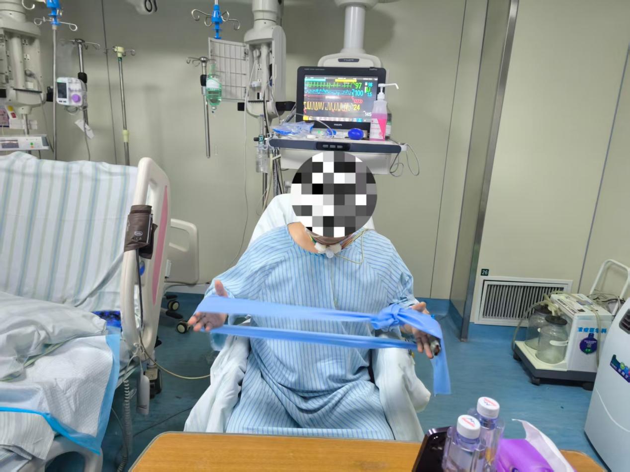 生命奇迹的 49 天：专科联盟接力，ECMO 托起 210 斤心梗患者新生希望