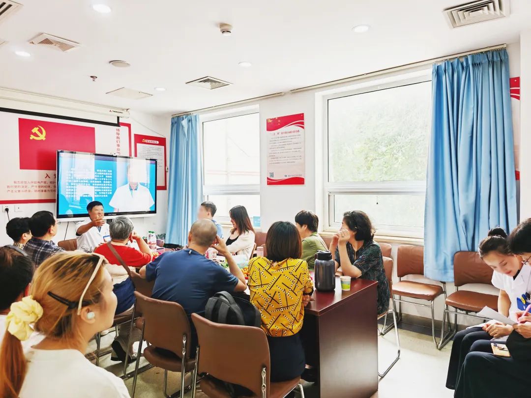 守护清明「视」界,绽放无限「晶」彩 | 北京华厦民众眼科医院白内障科普讲座圆满举行