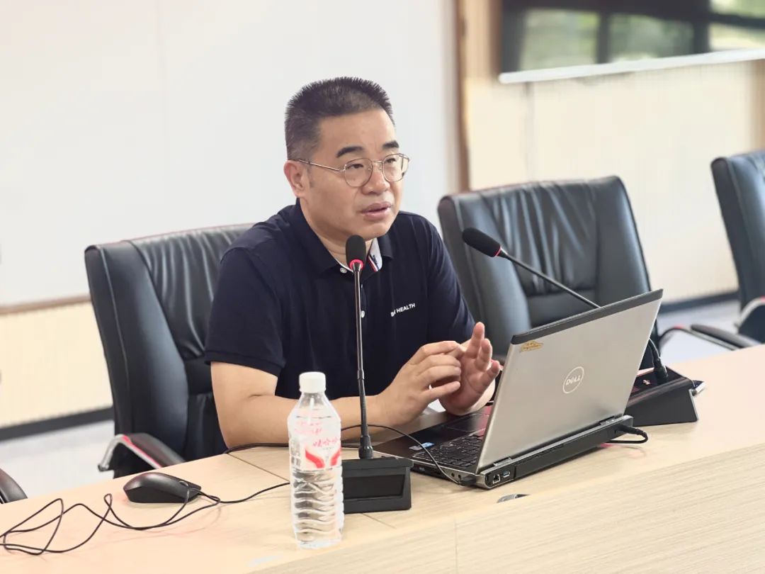 致敬退役军人,健康护航老兵!