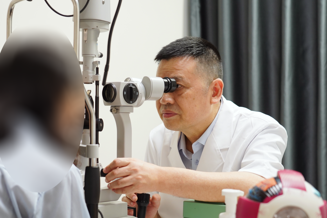 夜路不敢开,钓鱼看不清...…白内障手术重获清晰「视」界