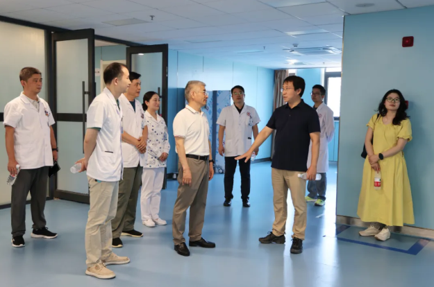 阜阳市妇女儿童医院与安徽省胸科医院就心脏大血管外科领域合作正式签约揭牌