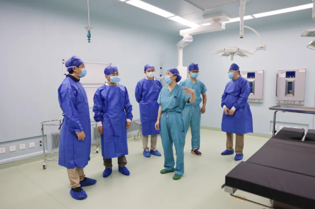 阜阳市妇女儿童医院与安徽省胸科医院就心脏大血管外科领域合作正式签约揭牌