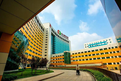 情系老兵 健康同行——阳光融和医院开展八一义诊活动