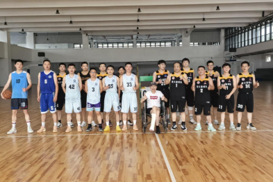 南昌大学二附院与上饶市中心医院篮球友谊赛圆满举行