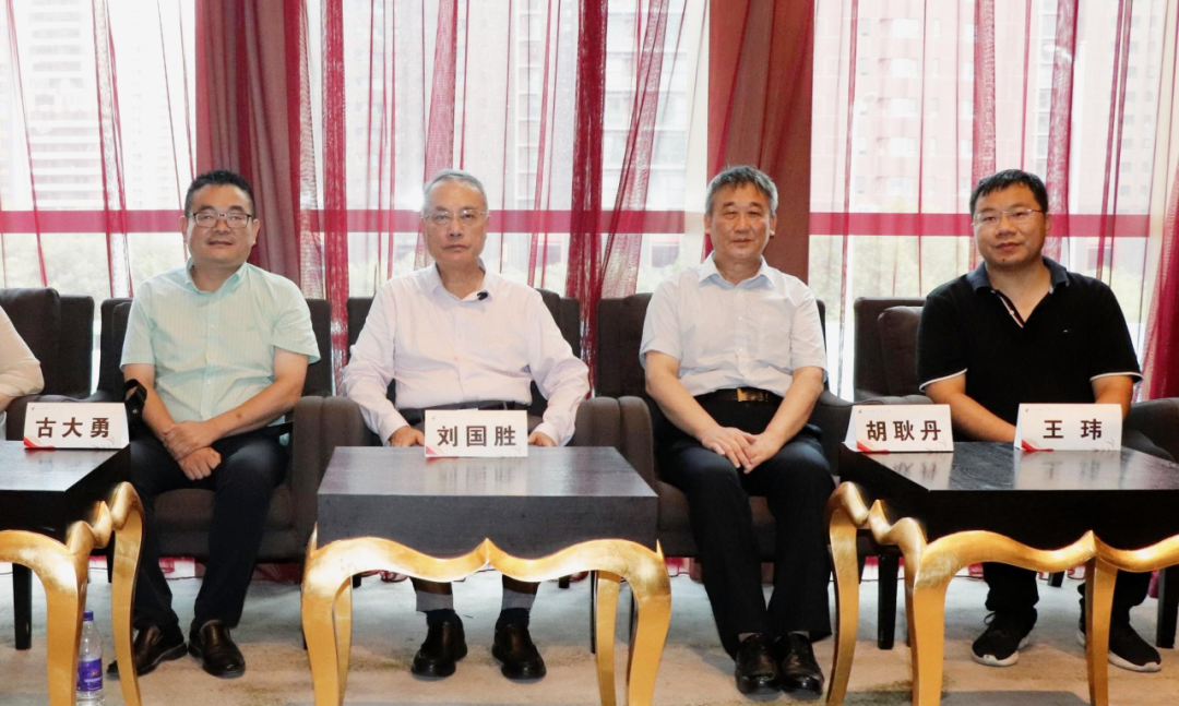 「鲁迅文学与心理学的交叉碰撞」学术论坛成功举办