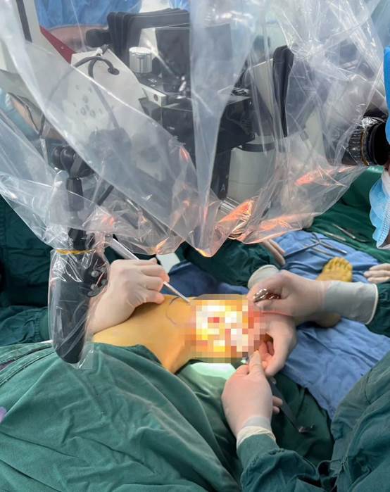 跨越 300 公里生命接力！北疆区域医疗中心 6 小时「抢通」血管 保肢成功