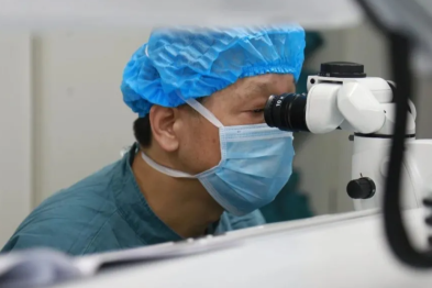 三甲名医尹禾主任坐诊武汉华厦眼科，保持初心，不断前行