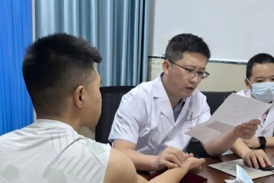 湖北省三院第十四批「博士服务团」成员贺彬赴宣恩县中医医院助力医疗技术提升