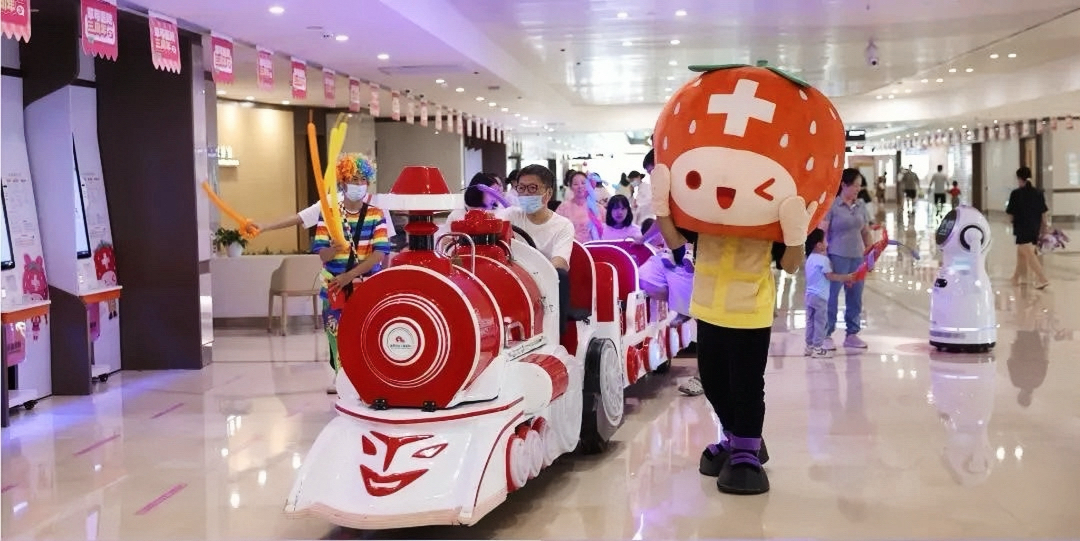 五年守护，949601 次托举！草莓医院大儿科温度持续上升