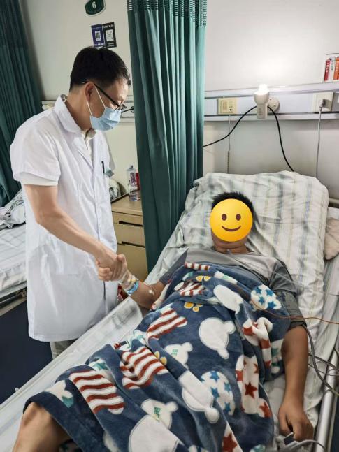 96 小时 ECMO 护航 武大人民医院多学科专家联手阻击「过敏夺心」罕见急症