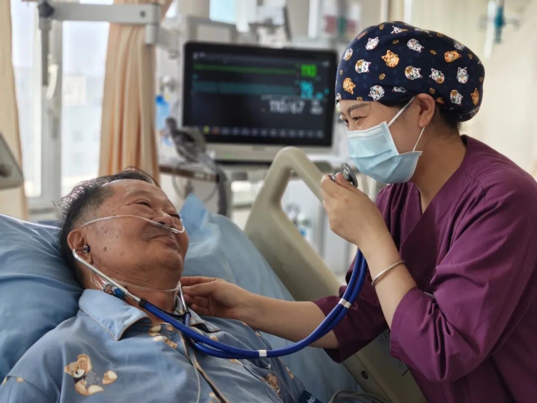 中国医师节丨光影为笺,致敬「德馨技勤」的一附院人