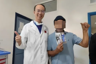 旷野中的医者：援摩医生高堪达的「大材小用」与「小材大用」 ｜8·19 中国医师节