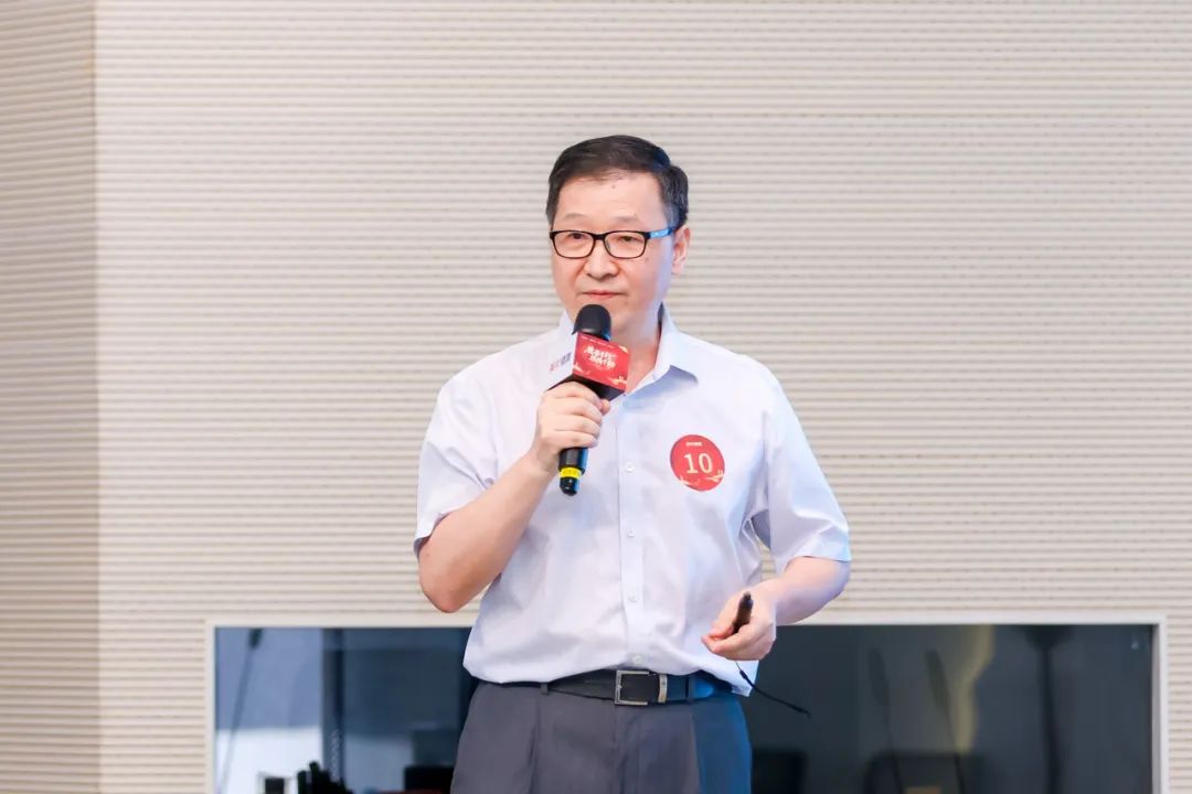 德馨于行，技精于勤——美年健康集团隆重表彰 2025 年度最美医师