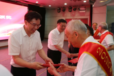 德馨于行 技精于勤|太和医院举行 2025 年第八届中国医师节表彰大会