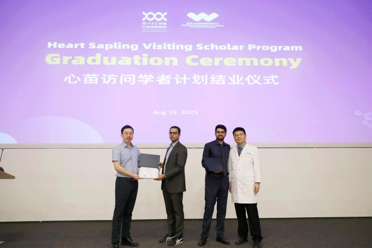 跨国「心苗」医师节结业，厦心 Morning Meeting 见证成长