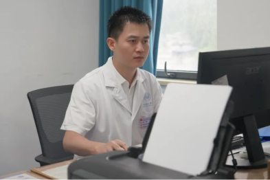 医者匠心·医师节特辑丨重庆市黔江中心医院张鹏：以精准之刃护生命之美