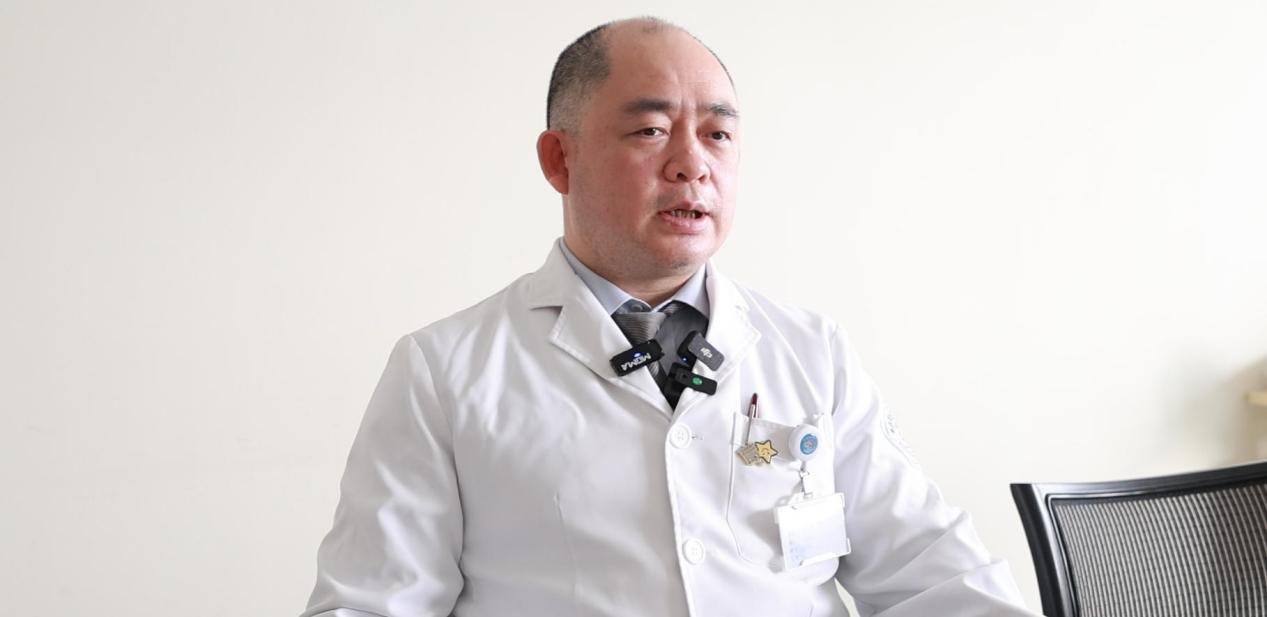 女子心脏频繁乱跳像打鼓,亚总专家秒速「放电」终结心头大患