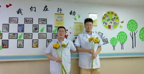 「双心」辉映,向阳而行——荆门市中心医院北院区心血管内科医师节专属「暖心礼」