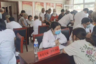 「小」医院里有「大」爱