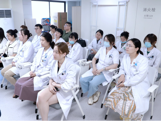 科技赋能眼科诊疗,上海和平眼科开启智慧医疗新篇章