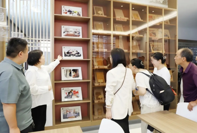 长治市中药药事管理质控中心成立大会暨焦素芳老药工传承工作室学术会议在长治市中医医院举行