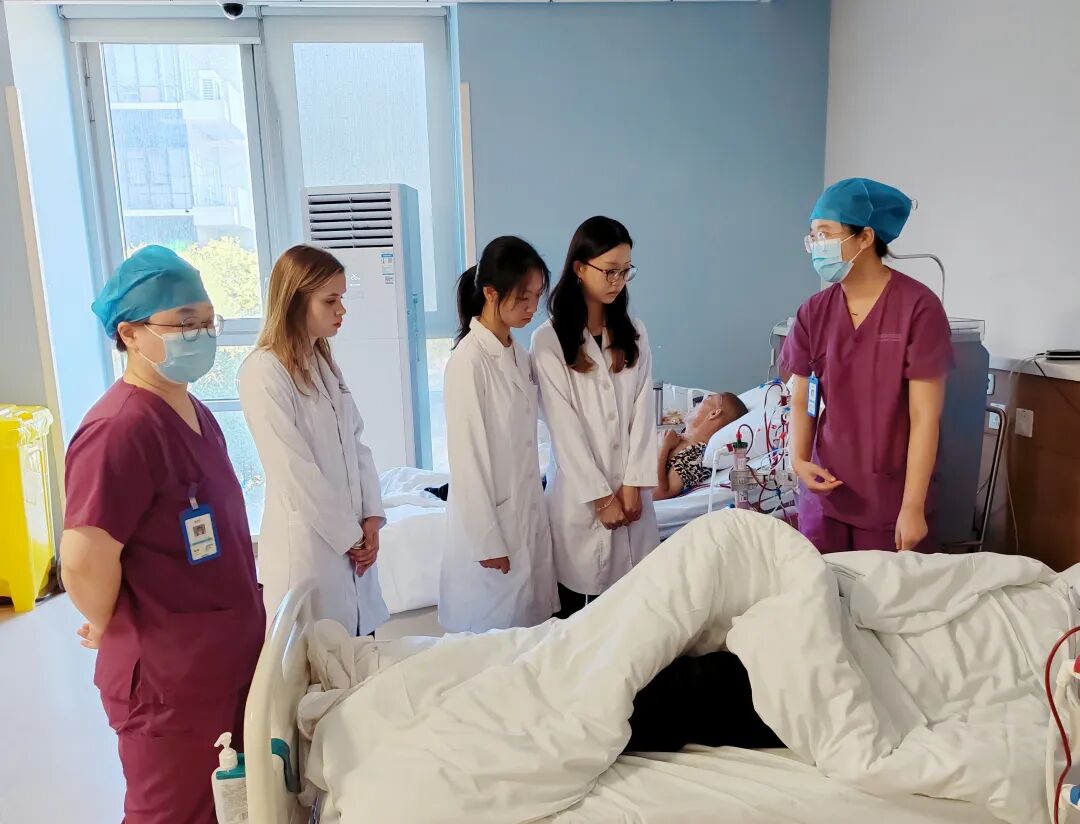 「洋学生 洋患者」,在京医 VERY GOOD!