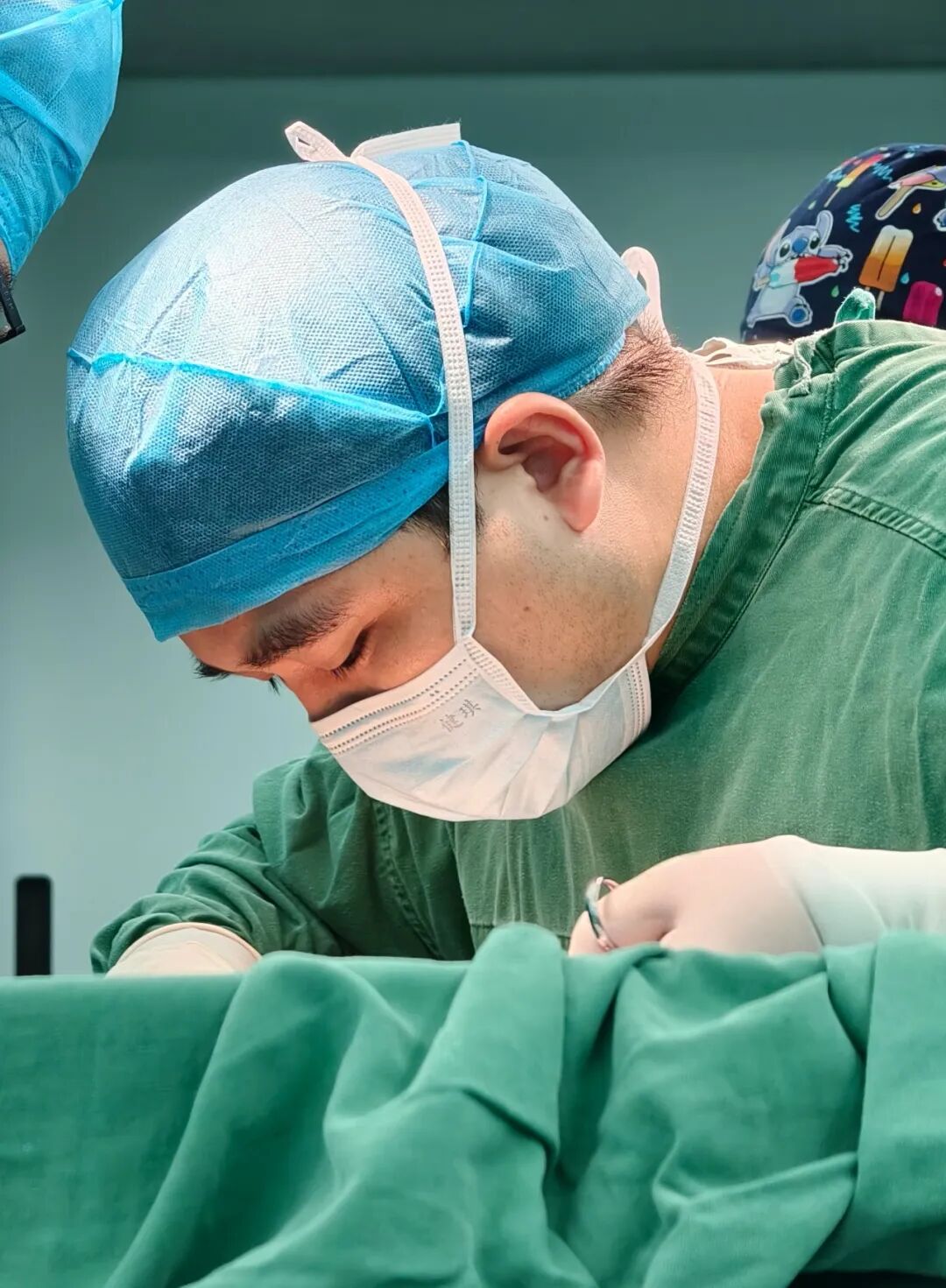 病房里的暖心答卷：治愈病痛，更暖人心