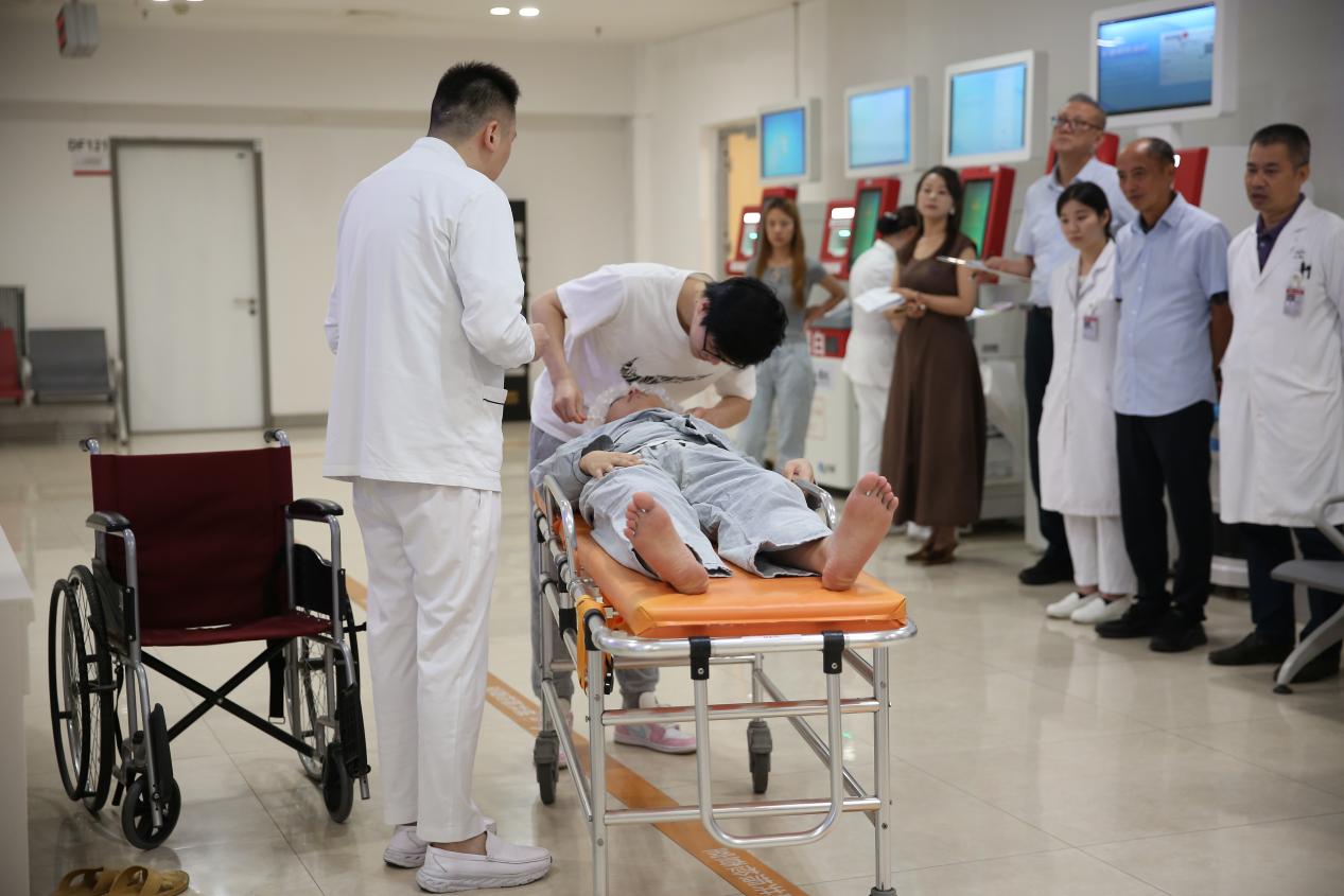 践行极致服务！重庆松山医院放射科打造 24 小时标准化影像检查