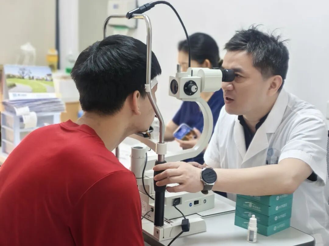 别嫌烦!近视术前 20 多项检查,少做一项都不行!