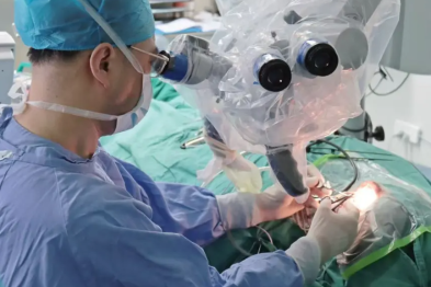 人工耳蜗开机！4 岁男孩重获新「声」，新生儿听力障碍的关键问题别忽视！