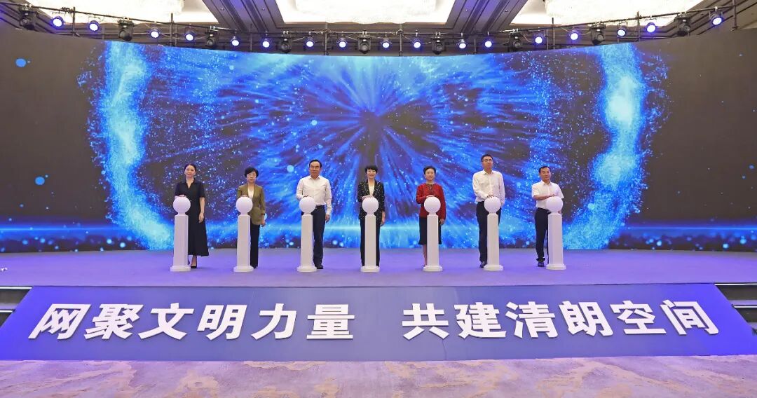 南昌大学二附院卢和丽获评「江西好网民」：以数字之翼守护万千心灵