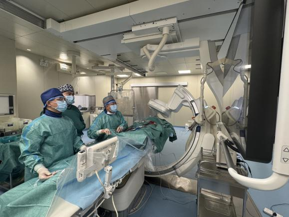 微创拆「弹」，南京江北医院成功实施首例主动脉瘤覆膜支架植入术