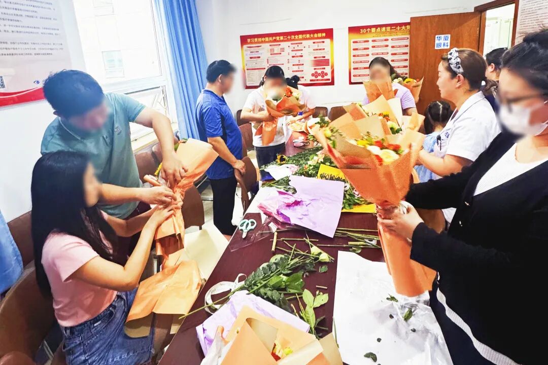 全飞迎好视 微笑焕京彩 | 北京华厦民众眼科医院摘镜花艺沙龙活动圆满成功