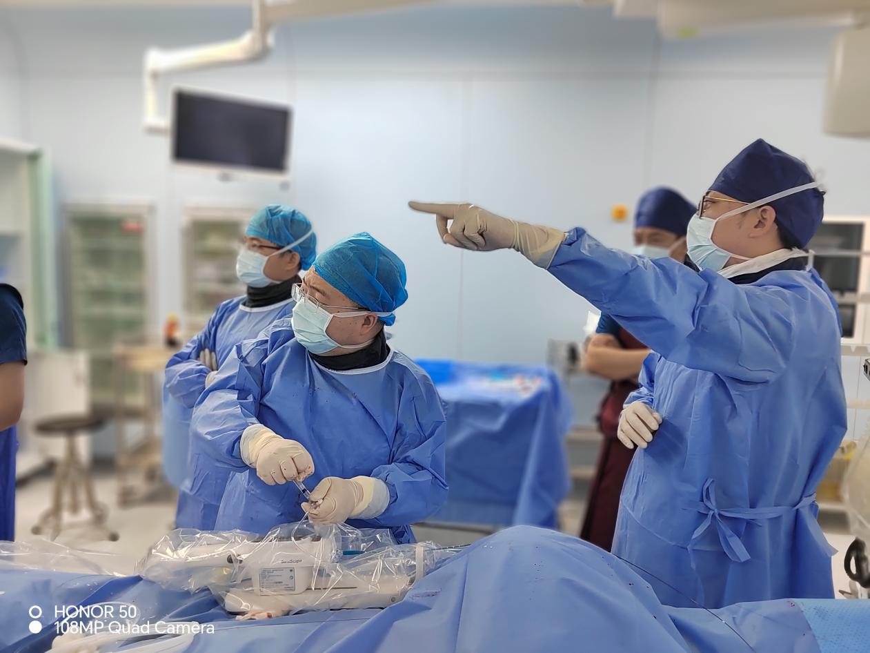 血管内安插「千里眼」精准探查，这类疾病进入精准治疗新时代