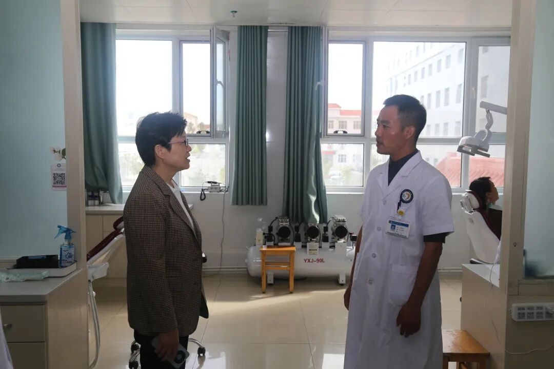 万里援疆践初心 荆精协作谱新篇