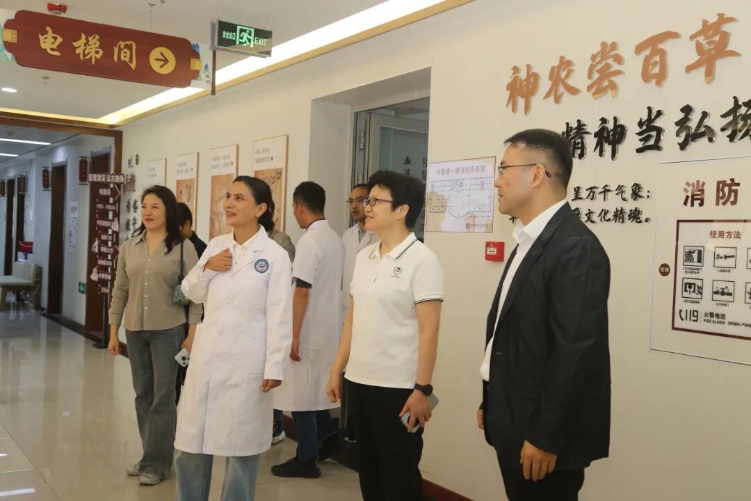 万里援疆践初心 荆精协作谱新篇