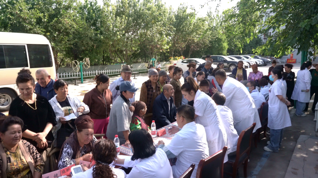西交大一附院第十一批国家巡回医疗队圆满完成伊犁州友谊医院站工作