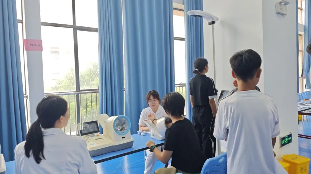 护航高校万名新生入学，保障大学青年身心健康！