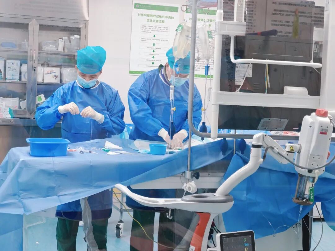 女子毫无征兆突发昏迷,竟是「颅内多个炸弹」作怪