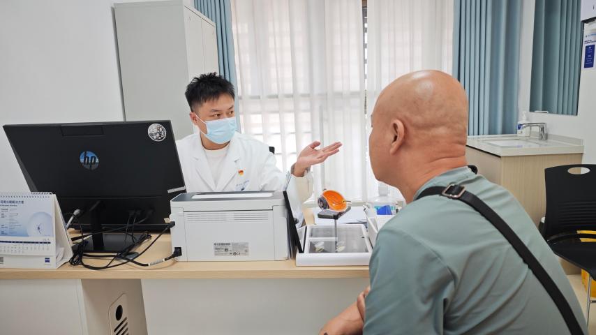 保畅通有您，护光明有我 —— 武汉华厦眼科联合比亚迪绿动守护出租车司机眼健康