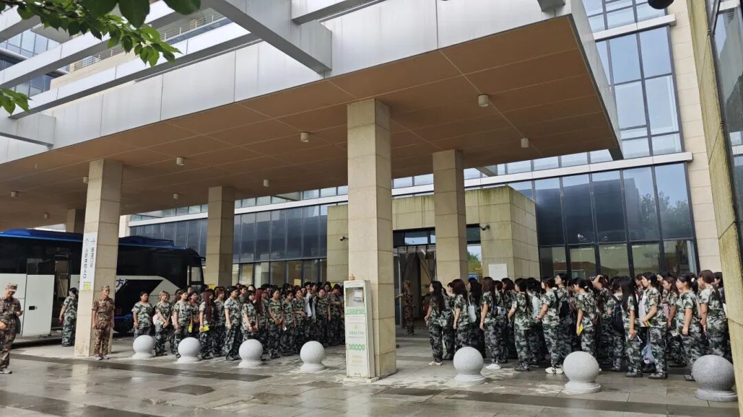 护航高校万名新生入学，保障大学青年身心健康！