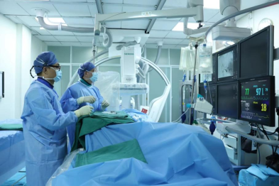 武汉大学人民医院专家团队「上下」联手成功救治五峰疑难重症患者