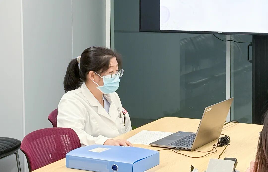 追光而来,共赴使命 | 燕达陆道培医院 2025 年度第二次新员工入职培训圆满结束