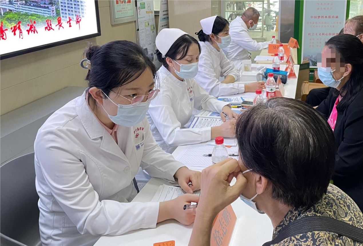 「老糊涂」原是阿尔茨海默病侵袭 老汉综合治疗 3 年重拾生活信心