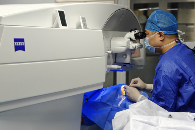 河池首位！爱尔眼科副院长苏伟荣获蔡司全飞秒精准 4.0 专家认证