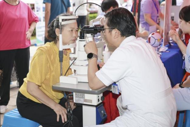 武汉普瑞眼科医院积极参与 2025 年「服务百姓健康行动」活动