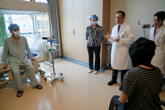 和祐首例|自体移植成功控制老年晚期淋巴瘤