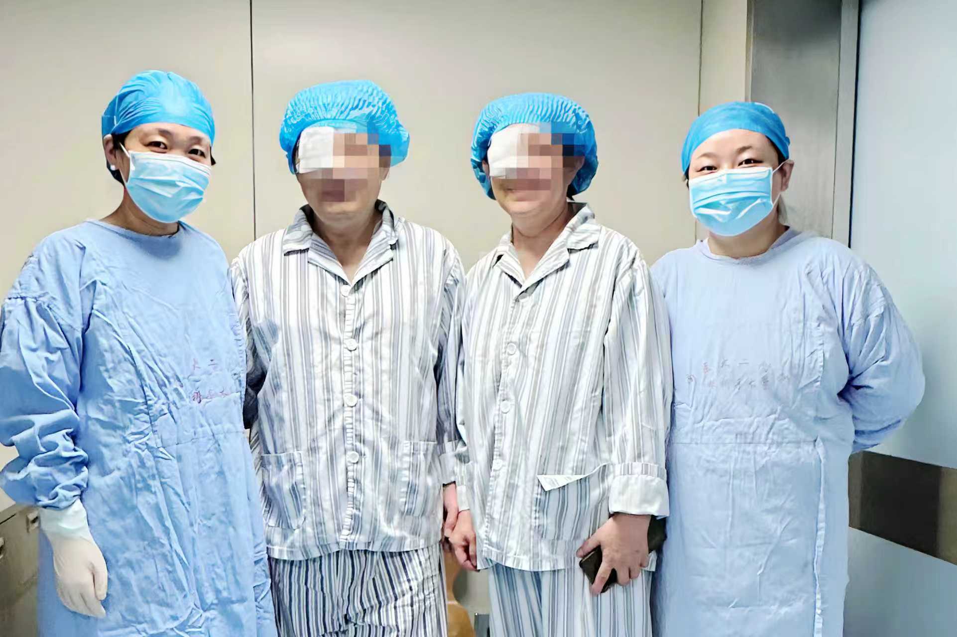 「你是我的眼」!耄耋夫妻携手就医一起迎接新「视」界