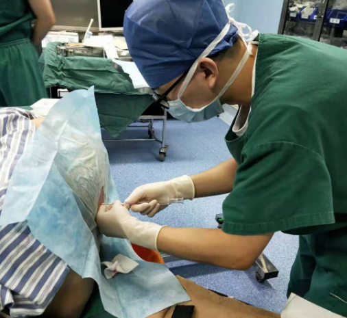 D957 次列车上的施救者,原来你是这样的黄任飞!