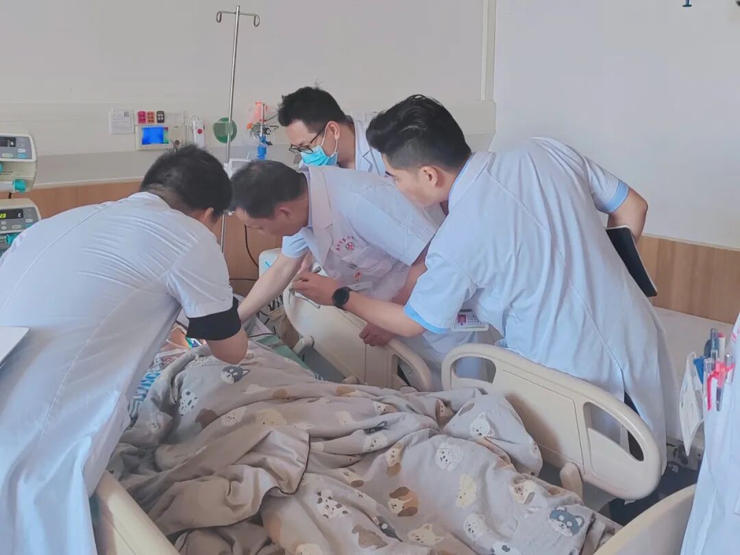 震惊！53 岁大叔头晕不当回事，颅内竟藏着罕见「珍珠」！